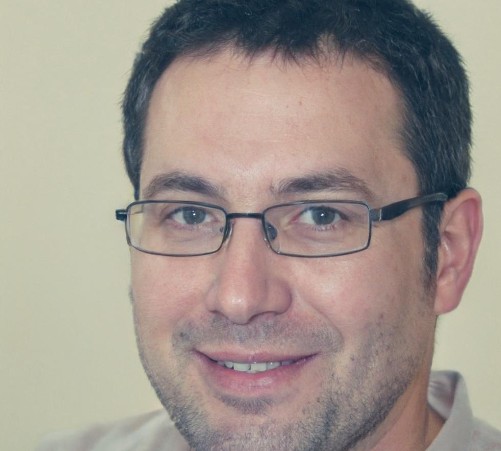 Olivier Brandt, Senior Financial Analyst
